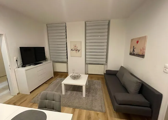 Modernes 60M2 Erdgeschoss Apartment Mit Gartenblick - Hundefreundlich Naehe Westbahnhof T5
